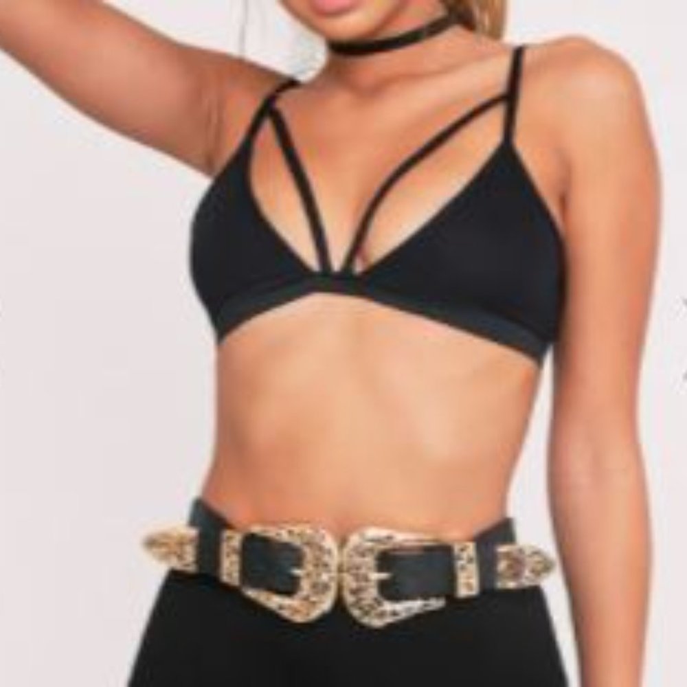 Rhoda Black Triangle Strap Detail